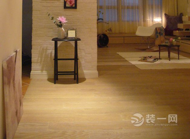 现代简约风格 80平米小户型客厅温馨灯光柔和