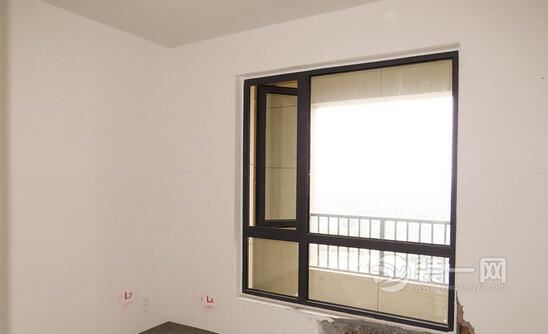 106平三室两厅一厨两卫装修日志之敲墙
